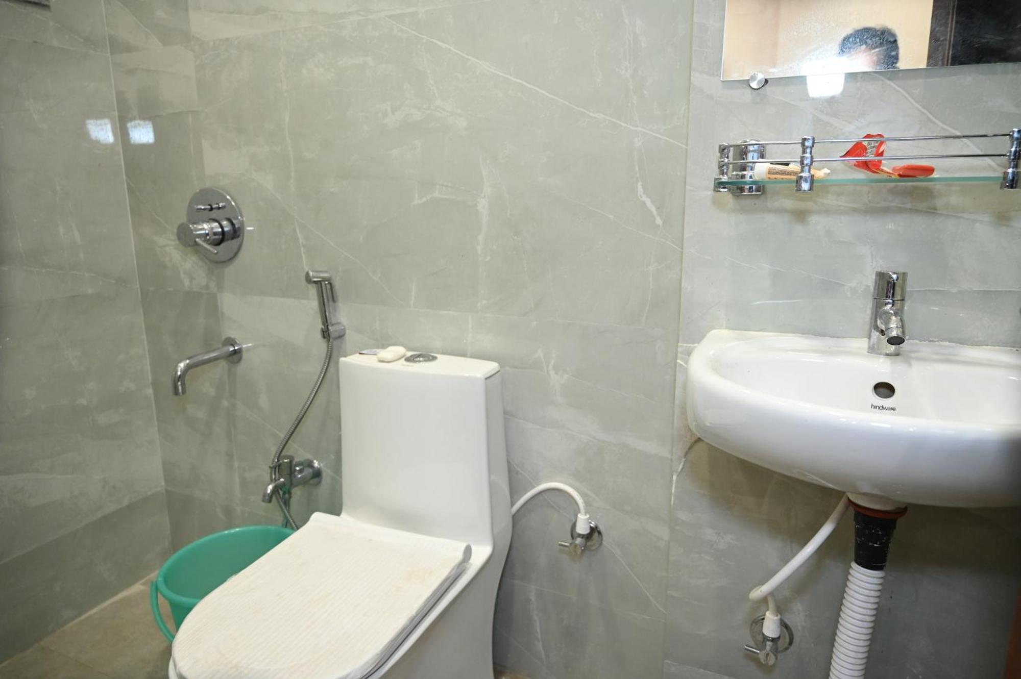 ראנצ'י Hotel Royal Radiant מראה חיצוני תמונה